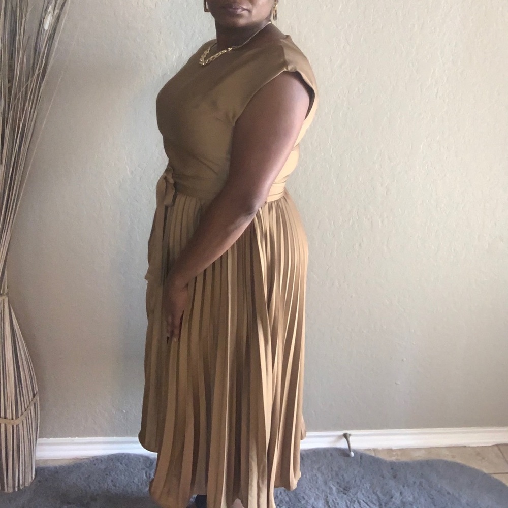 Beautiful Bronze colored party dress